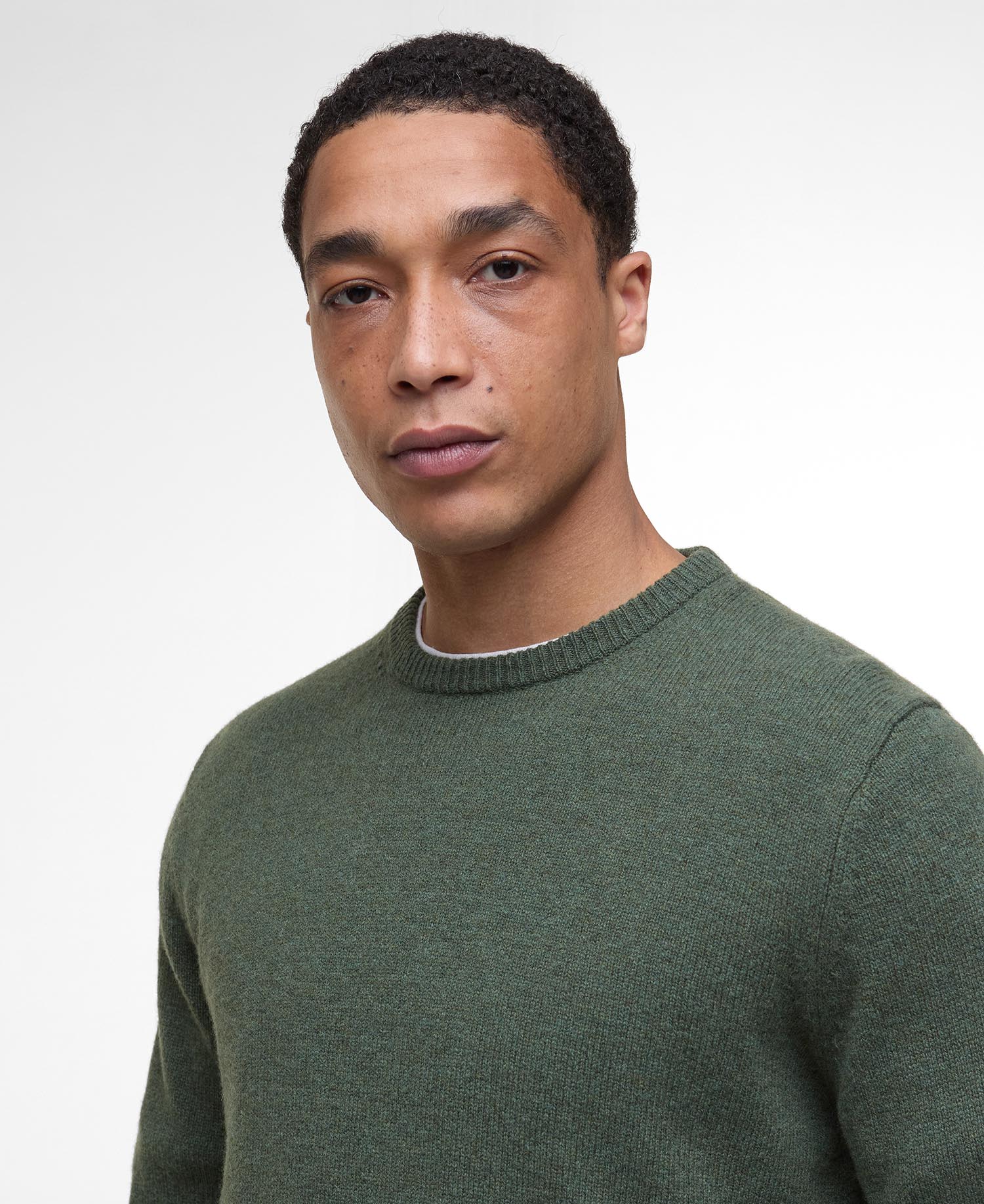 Barbour Essential Patch Crew - Olive
