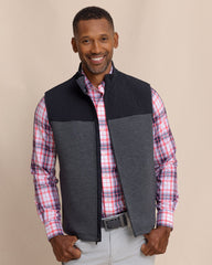 Southern Tide Waterfront Quilted Vest - Caviar Black