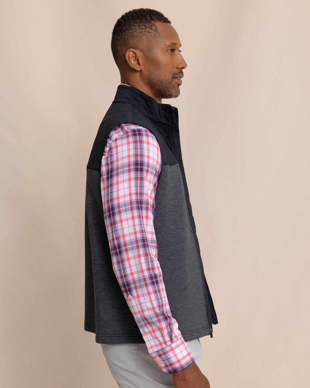 Southern Tide Waterfront Quilted Vest - Caviar Black